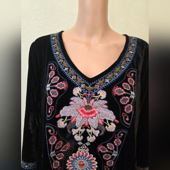 NWT Paparazzi Size XL V Neck Embroidered Long Sleeve Sweater Top Boho Western - Picture 2 of 13